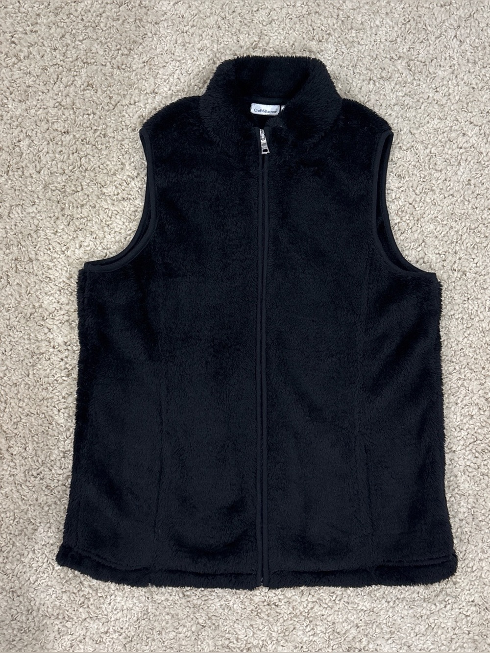 Croft & Barrow Women’s Petite Size Small Black Furry Fuzzy Soft Zip-Up Vest